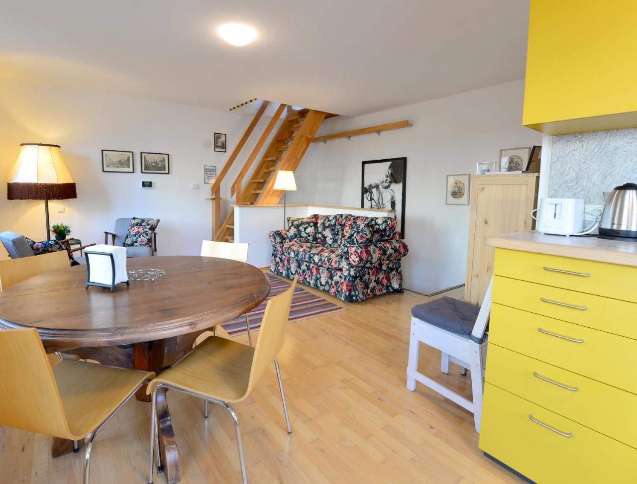 House With Courtyard & Parking Close To Stadtpark Відень Екстер'єр фото